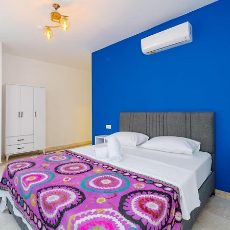 Bed and Breakfast Mel Town Анталья Экстерьер фото